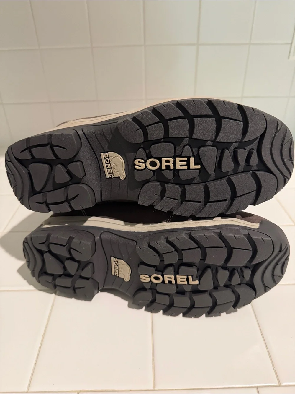 NWOT Sorel Brown Sherpa-Lined Waterproof Winter Boots